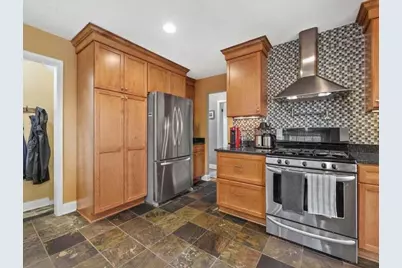 4942 N Berkeley Blvd, Whitefish Bay, WI 53217 - Photo 13