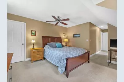 4942 N Berkeley Blvd, Whitefish Bay, WI 53217 - Photo 25