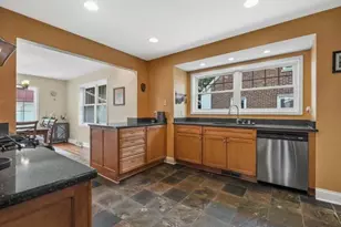 4942 N Berkeley Blvd, Whitefish Bay, WI 53217 - Photo 15