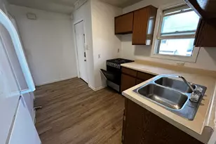 625 S 14th St, Sheboygan, WI 53081 - Photo 17