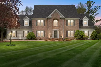126  Hickory Dr, Delafield, WI 53018 - Photo 1