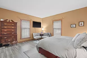 126 Hickory Dr, Delafield, WI 53018 - Photo 43