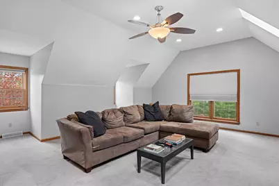 126  Hickory Dr, Delafield, WI 53018 - Photo 41