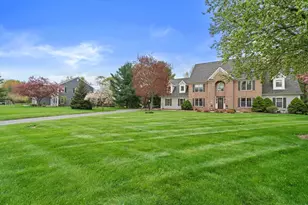 126 Hickory Dr, Delafield, WI 53018 - Photo 49