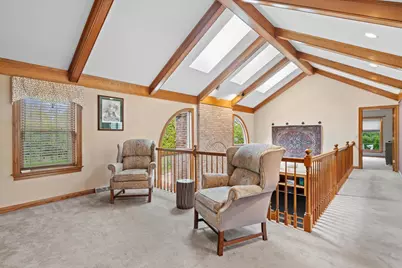 126  Hickory Dr, Delafield, WI 53018 - Photo 17