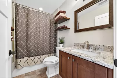 5704 W Lake Dr, West Bend, WI 53095 - Photo 33