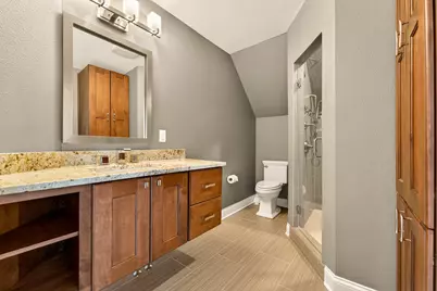 5704 W Lake Dr, West Bend, WI 53095 - Photo 27