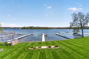 5704 W Lake Dr, West Bend, WI 53095 - Photo 53