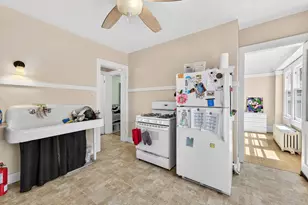 3313 N Summit Ave, Milwaukee, WI 53211 - Photo 25