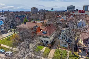 3313 N Summit Ave, Milwaukee, WI 53211 - Photo 41