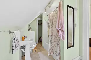 3313 N Summit Ave, Milwaukee, WI 53211 - Photo 33