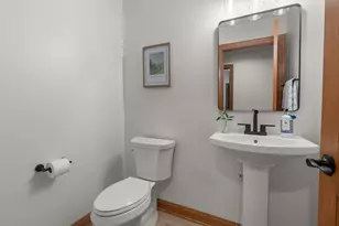 W292N3634 Stillmeadow Rd, Delafield, WI 53072 - Photo 39