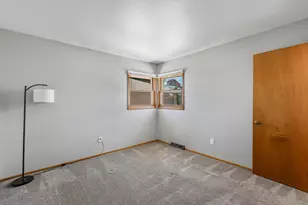 4248 S 91st Pl, Greenfield, WI 53228 - Photo 19