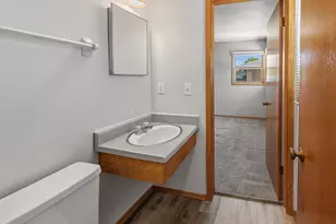 4248 S 91st Pl, Greenfield, WI 53228 - Photo 23