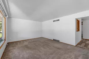 4248 S 91st Pl, Greenfield, WI 53228 - Photo 13