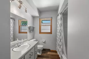 4248 S 91st Pl, Greenfield, WI 53228 - Photo 21
