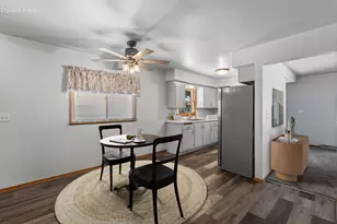 4248 S 91st Pl, Greenfield, WI 53228 - Photo 11
