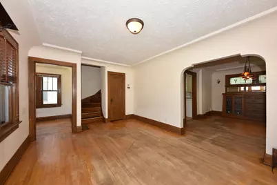3737 W Miller Ln, Milwaukee, WI 53208 - Photo 7