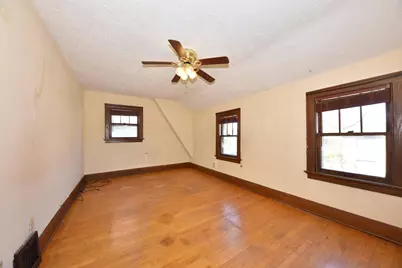 3737 W Miller Ln, Milwaukee, WI 53208 - Photo 19