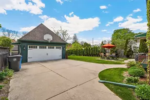 717 E Lake View Ave, Whitefish Bay, WI 53217 - Photo 51