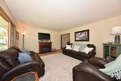 18530  Arden Ave, Brookfield, WI 53045 - Photo 7