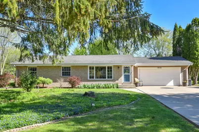 18530  Arden Ave, Brookfield, WI 53045 - Photo 3