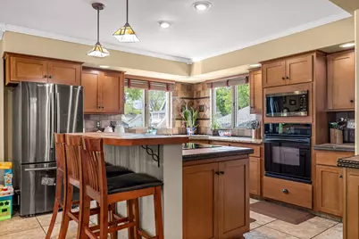 2030  Cass St, La Crosse, WI 54601 - Photo 9