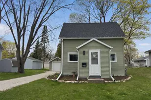 735 N 6th Ave, Sturgeon Bay, WI 54235 - Photo 25