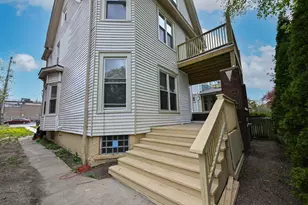 2825 W Juneau Ave, Milwaukee, WI 53208 - Photo 3