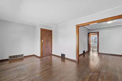 2808 N 57th St #2810, Milwaukee, WI 53210 - Photo 3
