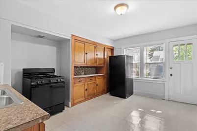 2808 N 57th St #2810, Milwaukee, WI 53210 - Photo 7