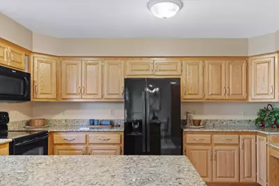 W175S7516  Harbor Cir #2C, Muskego, WI 53150 - Photo 25
