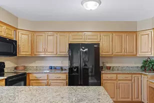 W175S7516 Harbor Cir, Muskego, WI 53150 - Photo 25
