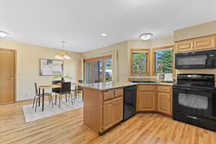 W175S7516 Harbor Cir, Muskego, WI 53150 - Photo 27