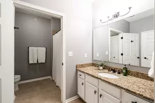1300 N Prospect Ave, Milwaukee, WI 53202 - Photo 23
