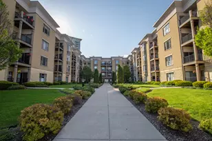 1300 N Prospect Ave, Milwaukee, WI 53202 - Photo 47