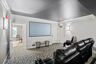 1300 N Prospect Ave #403, Milwaukee, WI 53202 - Photo 37