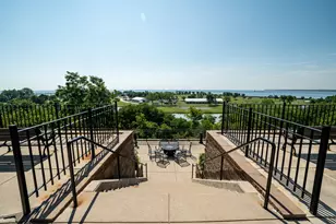 1300 N Prospect Ave, Milwaukee, WI 53202 - Photo 43