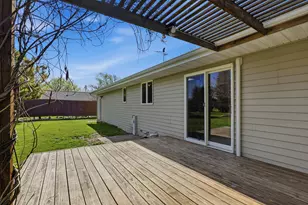 1412 Field Tree Ln, Oostburg, WI 53070 - Photo 27