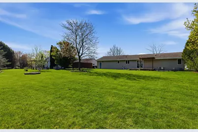 1412  Field Tree Ln, Oostburg, WI 53070 - Photo 25