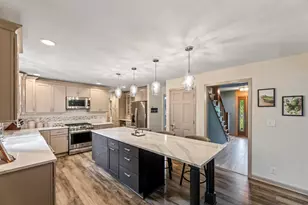 W326S7350 Cabriolet Ct, Mukwonago, WI 53149 - Photo 7