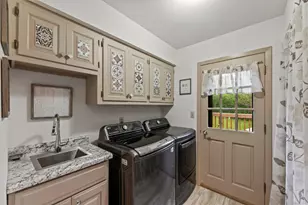 W326S7350 Cabriolet Ct, Mukwonago, WI 53149 - Photo 15