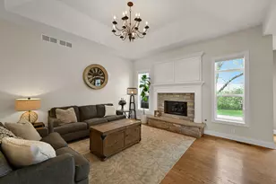 539 Prairie View Rd, Williams Bay, WI 53191 - Photo 13