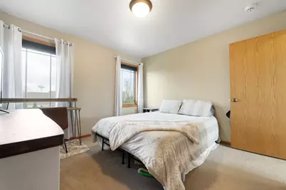 248  Bastogne Ct, Belgium, WI 53004 - Photo 17