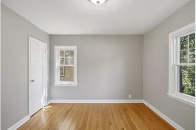 5334 N 51st Blvd, Milwaukee, WI 53218 - Photo 9