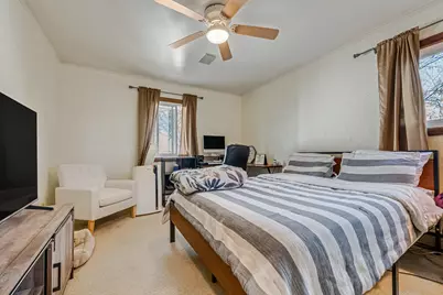 1226 E Decorah Rd #3, West Bend, WI 53095 - Photo 9