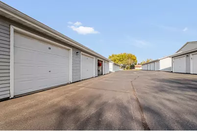 1226 E Decorah Rd #3, West Bend, WI 53095 - Photo 21