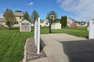 707 Belmont Dr, Watertown, WI 53094 - Photo 39