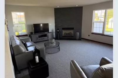 707  Belmont Dr, Watertown, WI 53094 - Photo 3