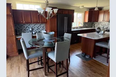 707  Belmont Dr, Watertown, WI 53094 - Photo 9